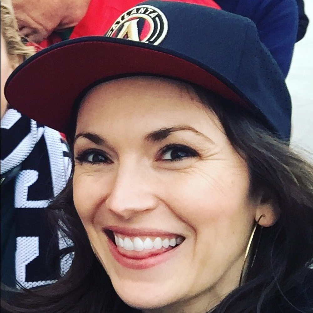 Meet your Posher, Hallie